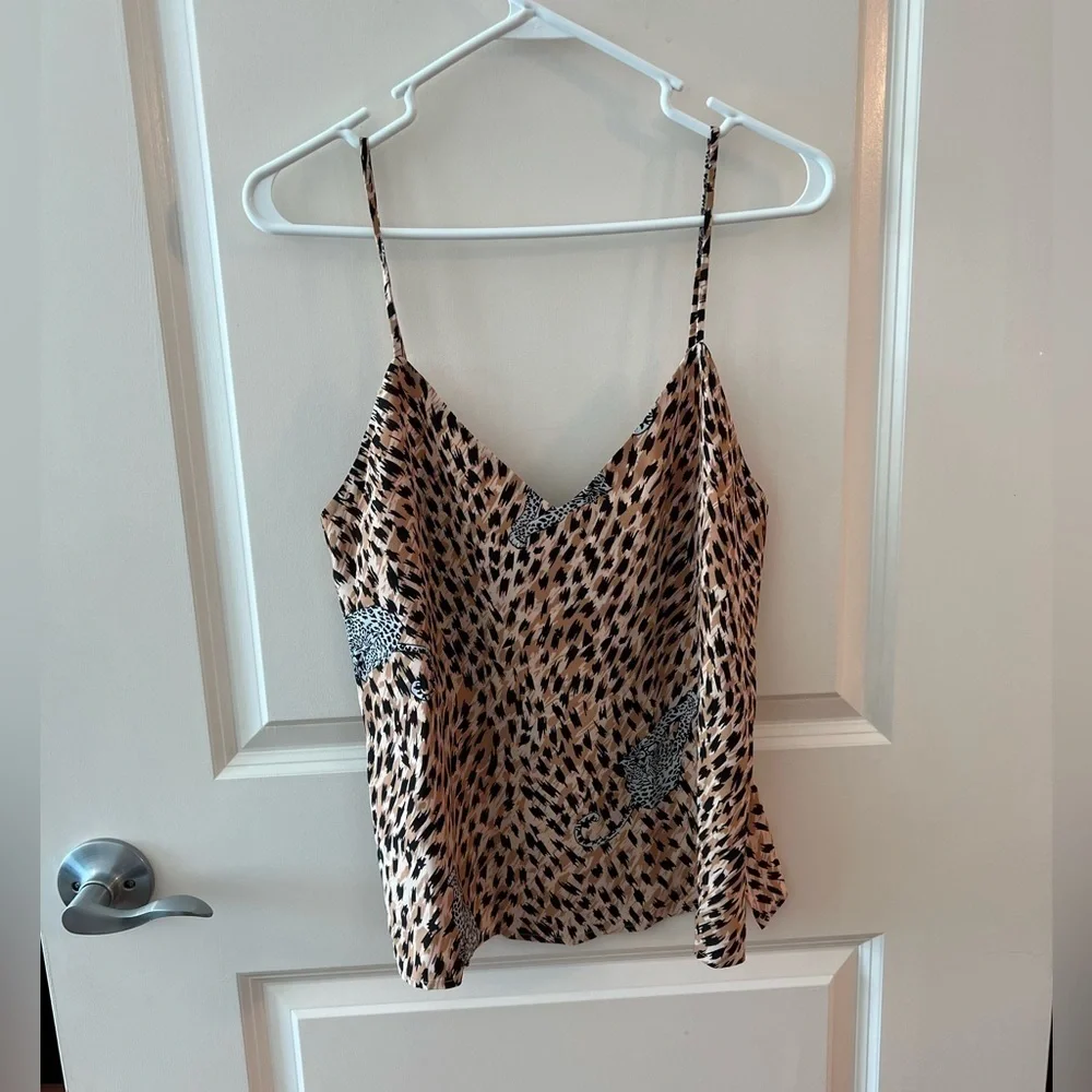 L'AGENCE Jane V Neck Cheetah Silk Camisole Animal Print Tank Top XS NwT - Picture 2 of 14